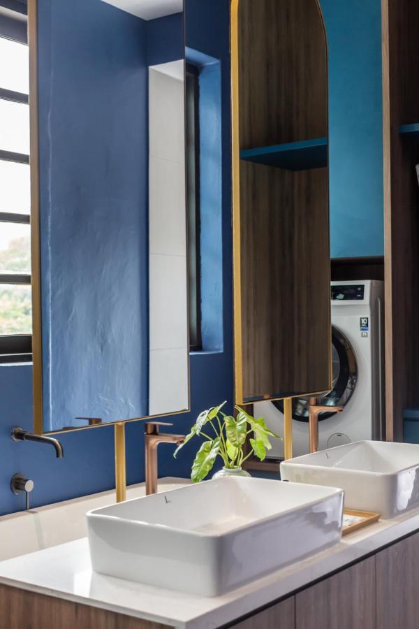 Bluewaters Staycate Apartemen